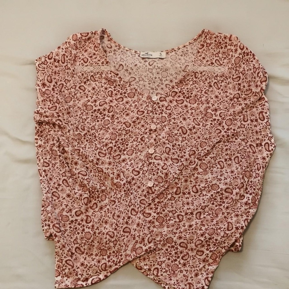 Hollister floral paisley boho long sleeve blouse. earthy peasant indie fairy